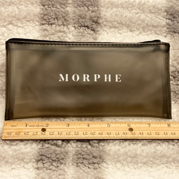 Morphe Whoa La La Lip & Eye Set & Bag - Picture 5 of 13